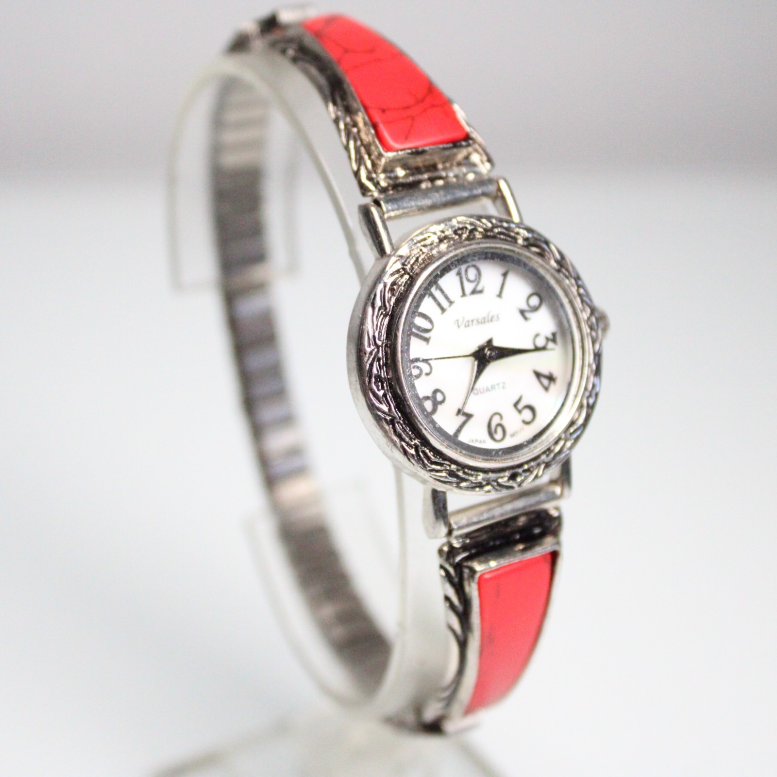 Varsales Women’s Quartz Watch Red Inlay Silver Tone Bracelet Japan Movement