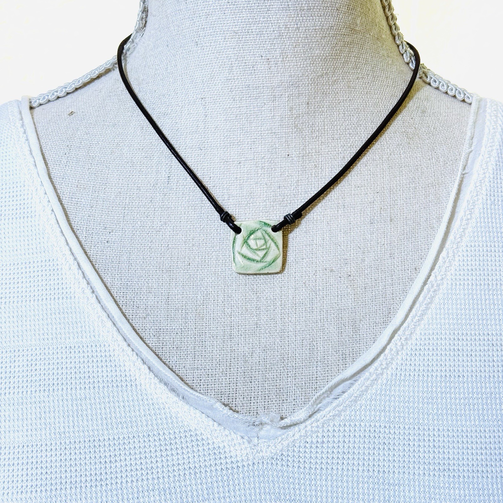 Handmade Artisan Ceramic Tile Choker Brown Leather Cord Necklace 16″ Women’s