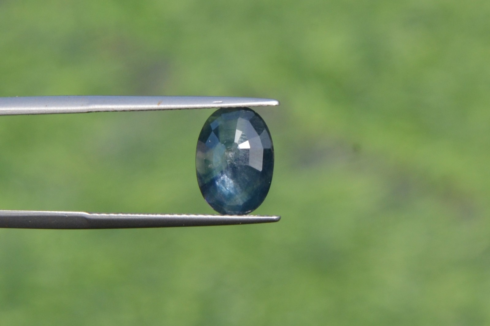 Natural Blue Sapphire 2.61 Carat. Normal Heated Oval Step Cut
