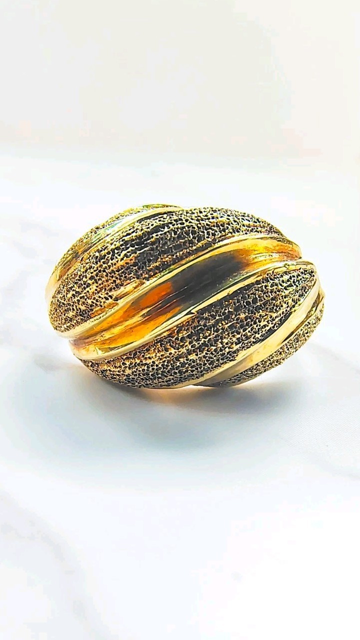 Antique 14K Yellow Gold Textured Dome Ring • Size 4.75 • 11.65mm • 4.97g