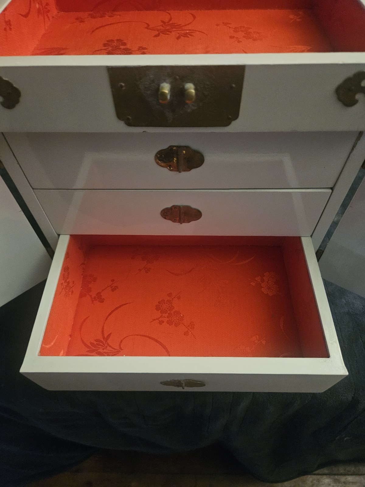 Large Vintage Jewelry Box Beige Oriental Jewelry Box Flowers Jewelry Box Storage