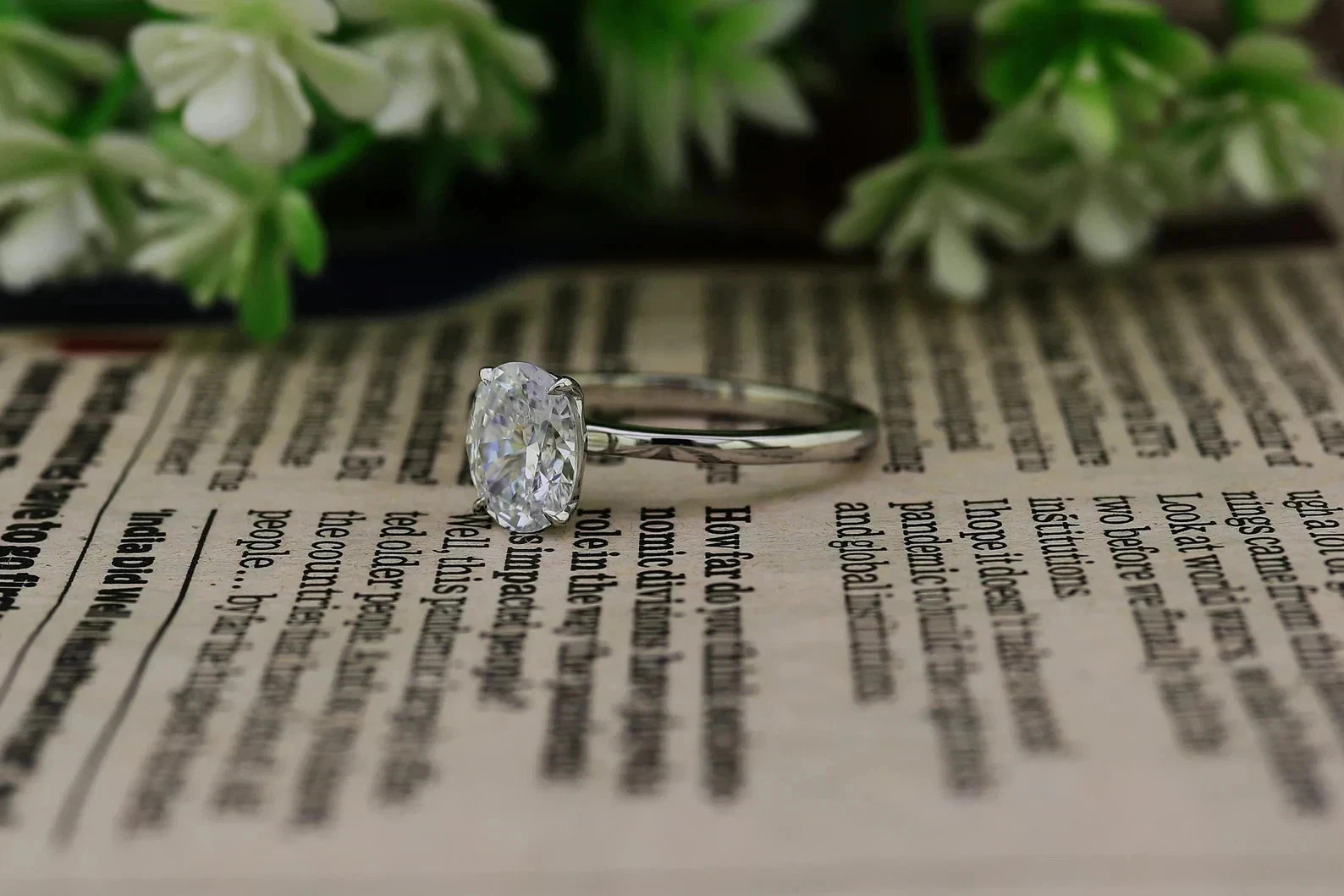2.00Ct Oval Cut Natural Diamond 14K White Gold Luxurious Engagement Ring