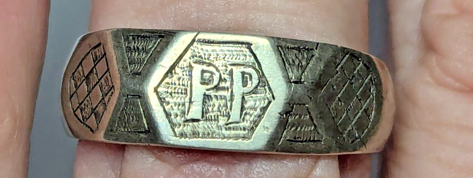 VINTAGE PP PHILIPPINES RING SIZE 9 1/2 SWEETHEART TRENCH ART