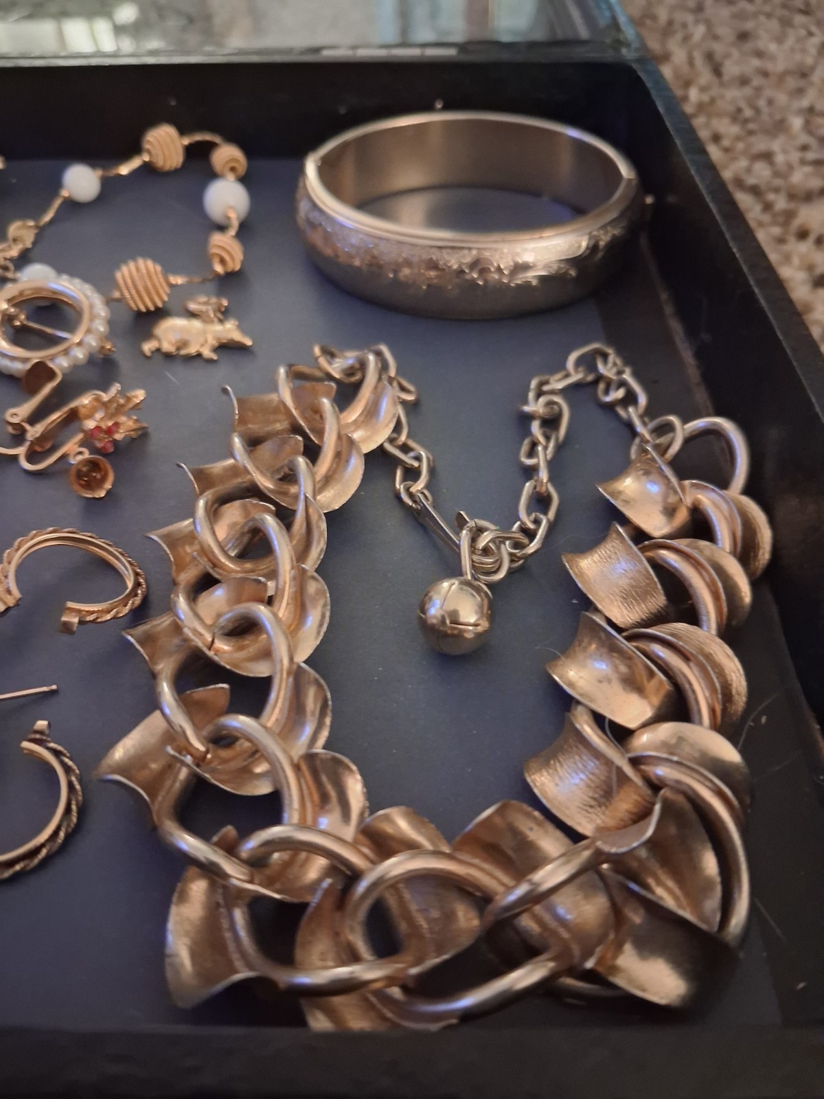 ANTIQUE VINTAGE 12k GOLD FILLED JEWELRY 30+ PC LOT BROOCHES EARRINGS BRACELETS