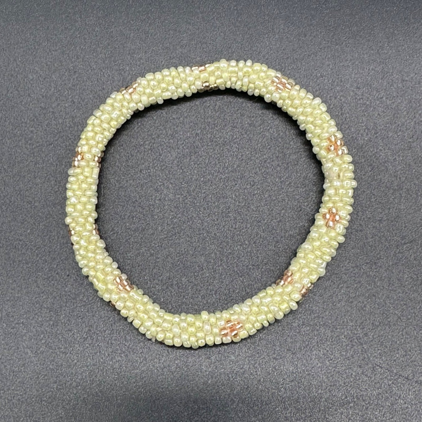 Vintage Seed Bead Bracelet Cream Champagne Handmade Small Wrist Estate Jewelry