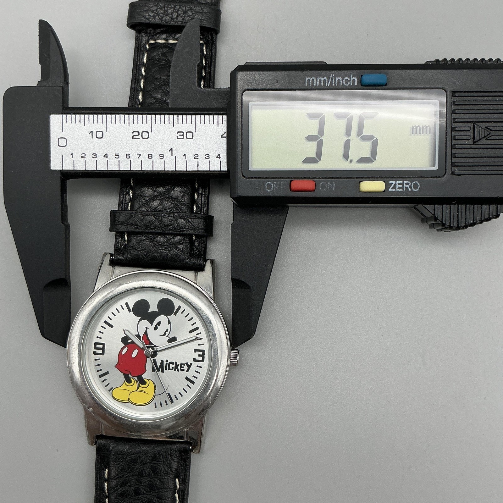 Disney Mens Watch 38mm Mickey Mouse Dial Black Strap Silver Tone New Battery