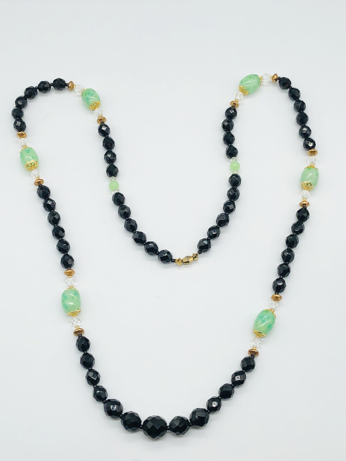 Vtg Green Jade Look & Black Jet Glass Beads Overhead Necklace Long 32”