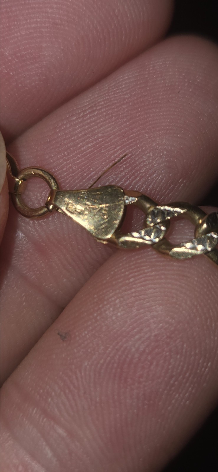 9ct two toned gold italian figaro bracelet with lobster claw clasp