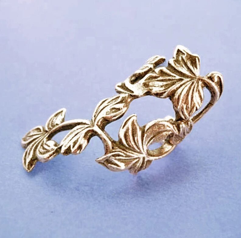 Floral Hollowed our Flower & Leaf Ear Cuff – Gold – No Piercing, Clip On