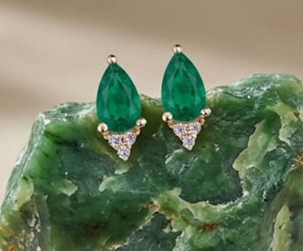 2ct Pear Simulated Green Emerald/Diamond Stunning Stud Earring Rose Gold Plated