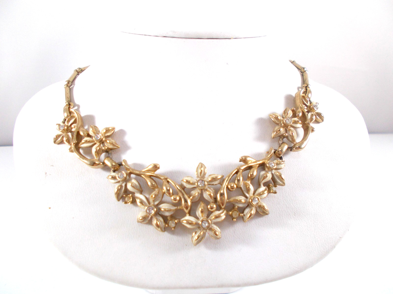 Vintage Gold tone White Enamel and Rhinestones Flowered Front Choker Necklace