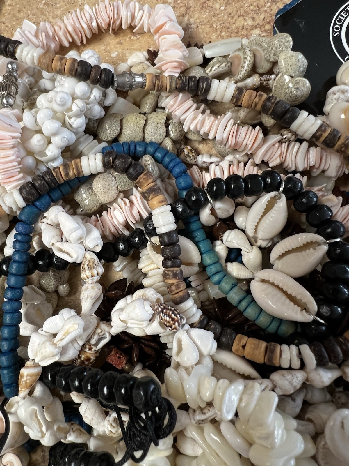 3 Lbs Lot Seashell Shell Pukka Cowrie Jewelry Strands Necklaces Bracelets SS1