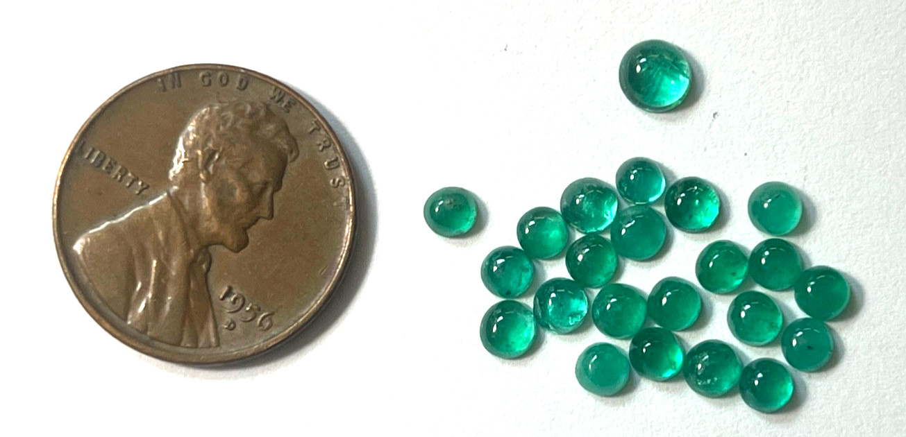 LOT 23PCS ROUND CABOCHON EMERALDS 3.2-4.6 MM WEIGHING 3.91CARATS BELOW WHOLESALE