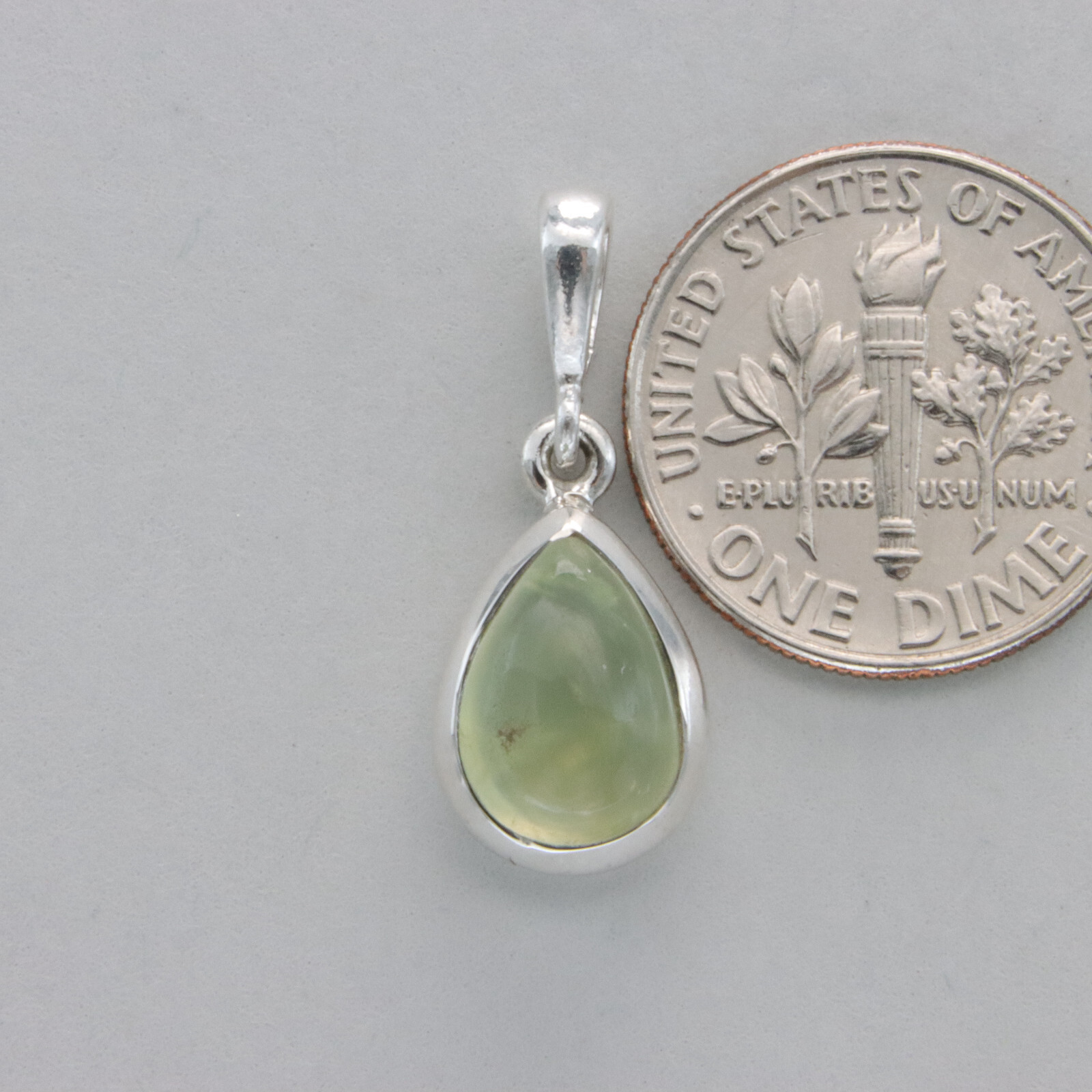 925 Sterling Silver – Green Drop Pear Prehnite Teardrop Celtic Pendant Charm