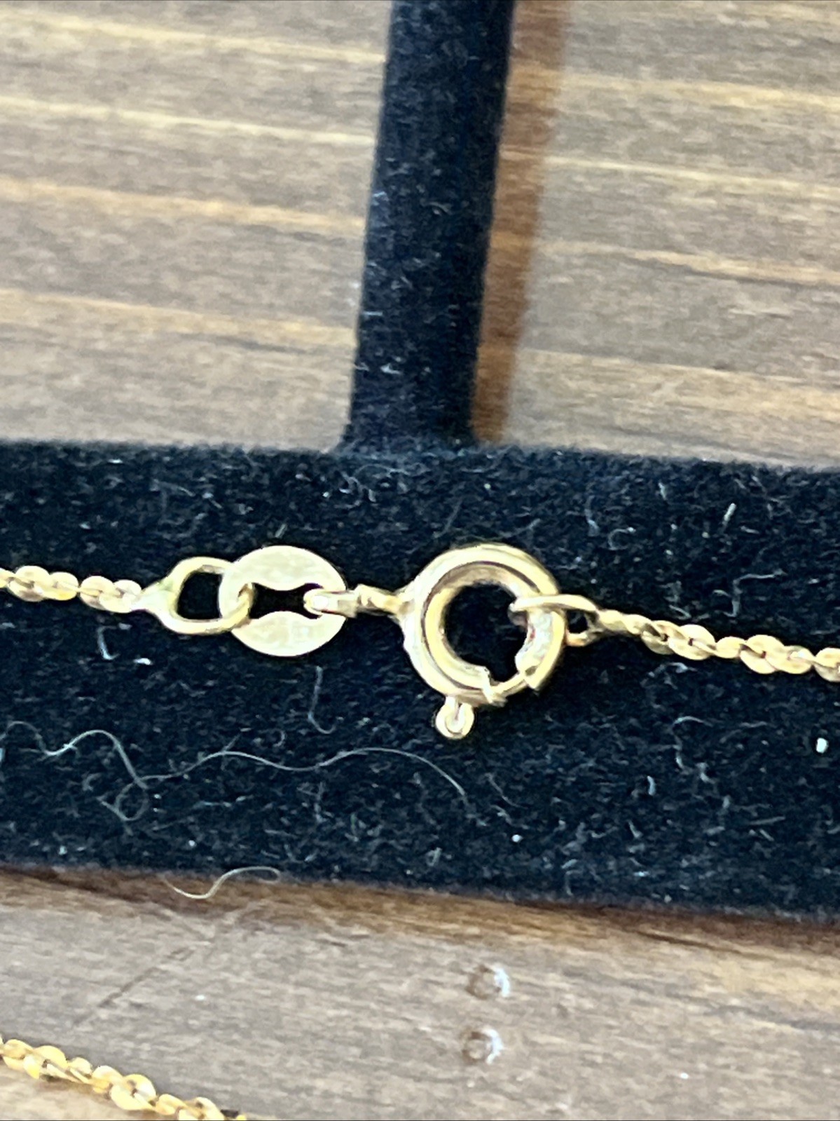14k Gold 18 Inch Necklace Spring Ring Clasp 1.29 Grams With Box