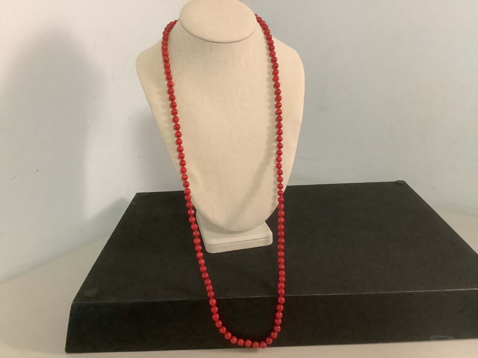 VTG vivid red genuine coral beaded necklace 35″ gorgeous 7mm polished knotted