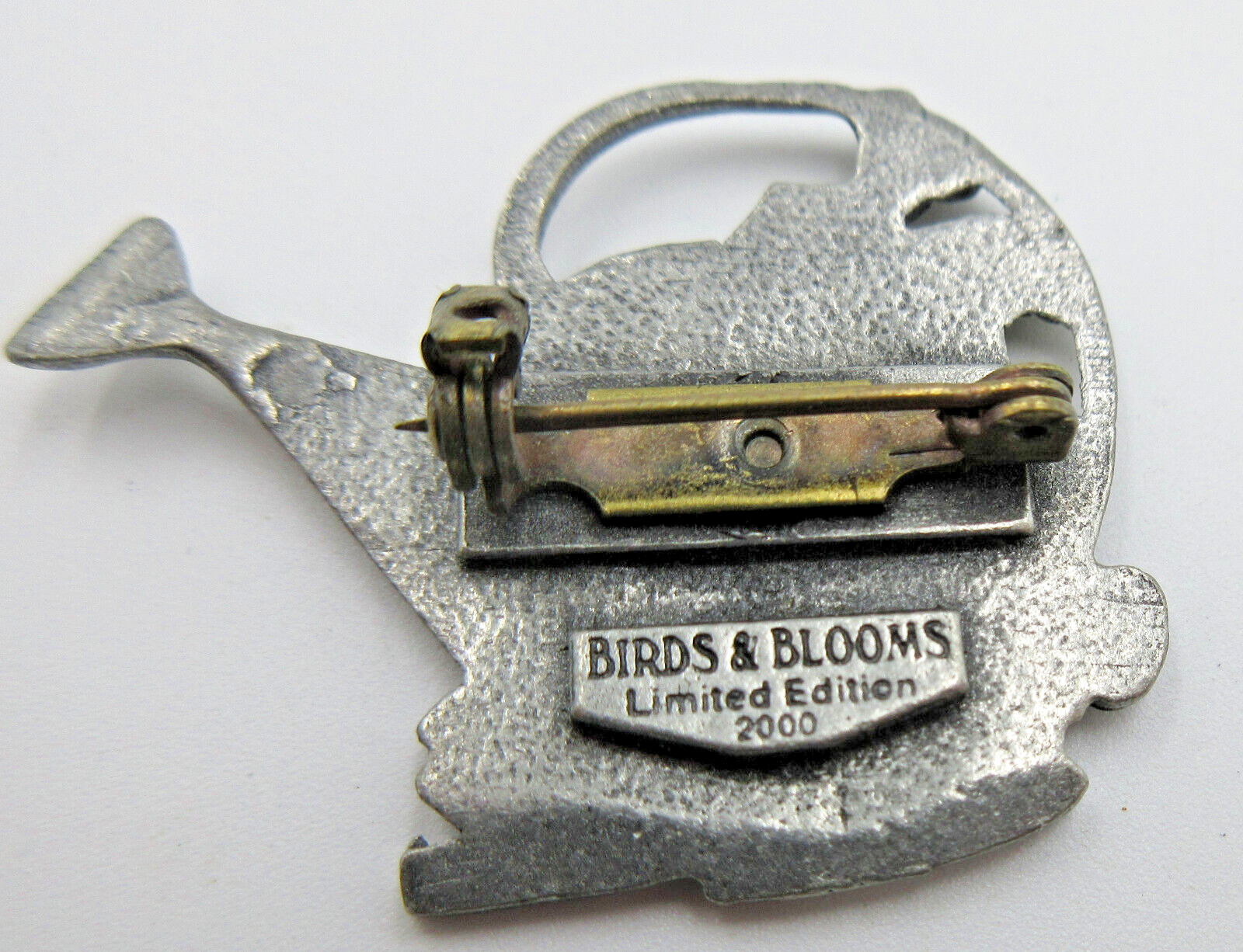 VTG BIRDS &BLOOM silver tone plant leaf watering can shovel Brooch gold tone Pin