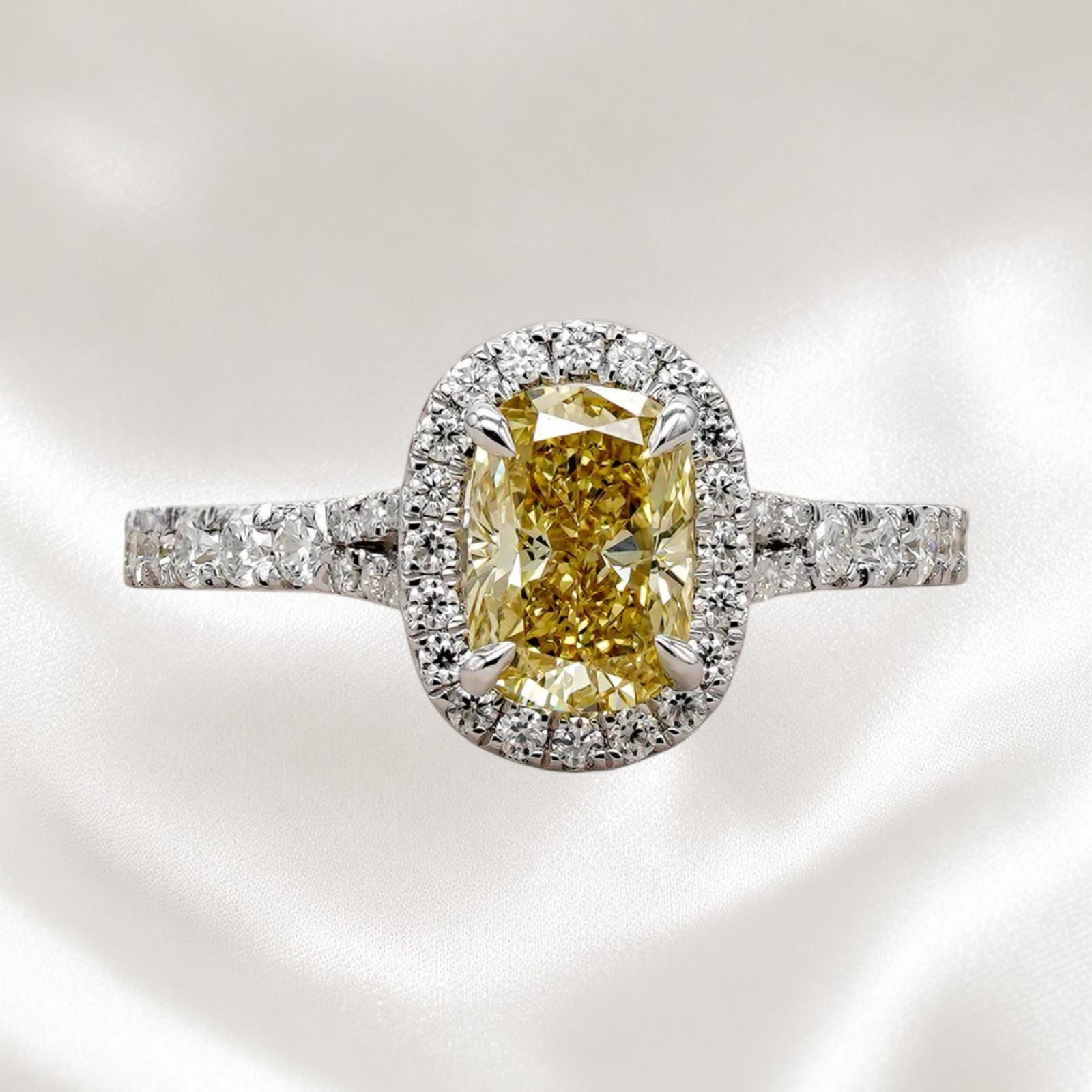 950 Platinum Lab Grown 2.00 Ct Cushion Cut Fancy Intense Yellow Diamond Ring IGI