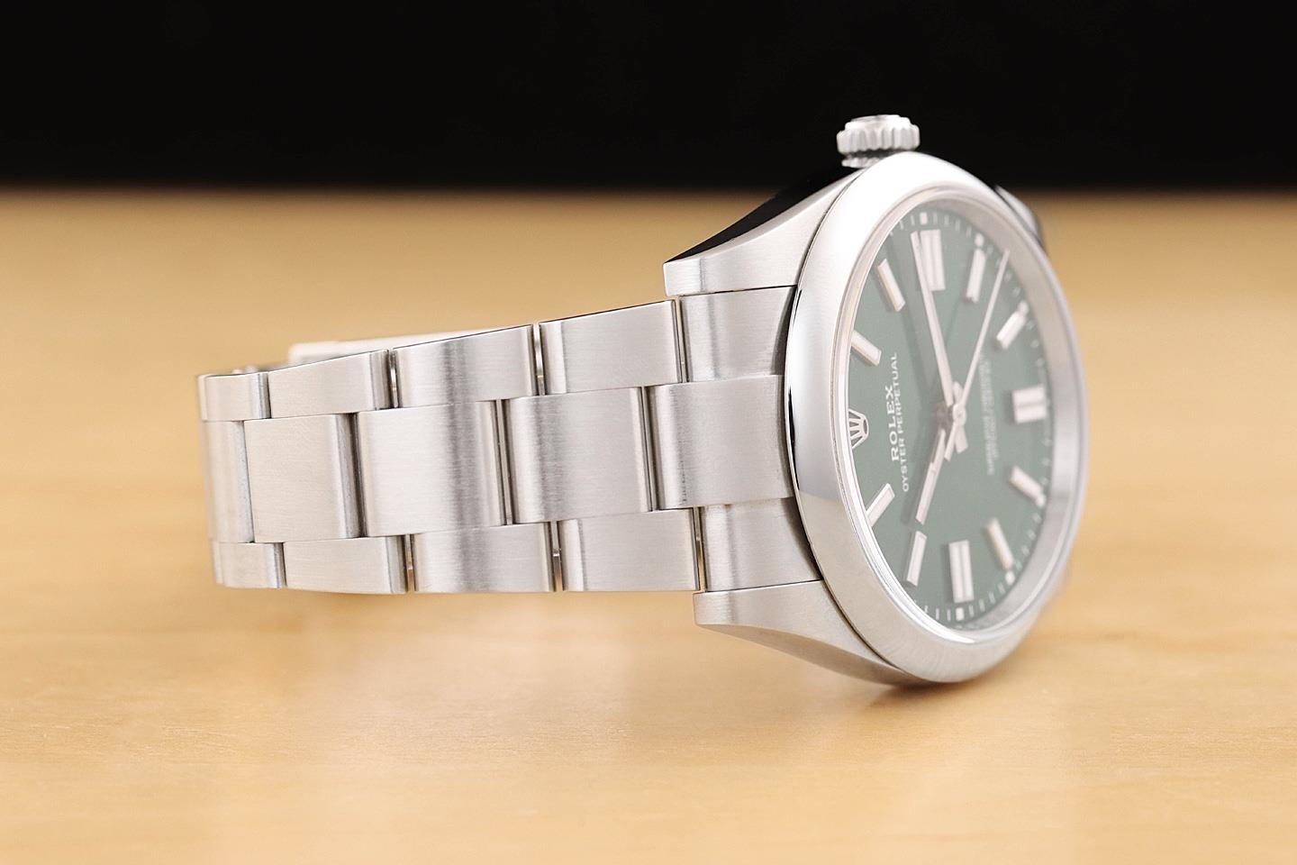 2024 CARD ROLEX OYSTER PERPETUAL 41MM 124300 GREEN STEEL OYSTER BAND WATCH