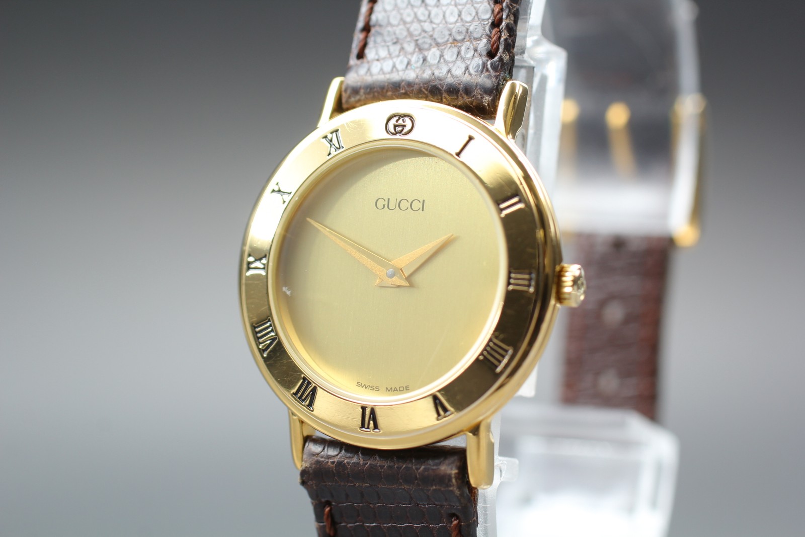 [Near MINT] GUCCI 3000.2.L 26mm Gold Dial Roman Quartz Women’s Watch From Japan
