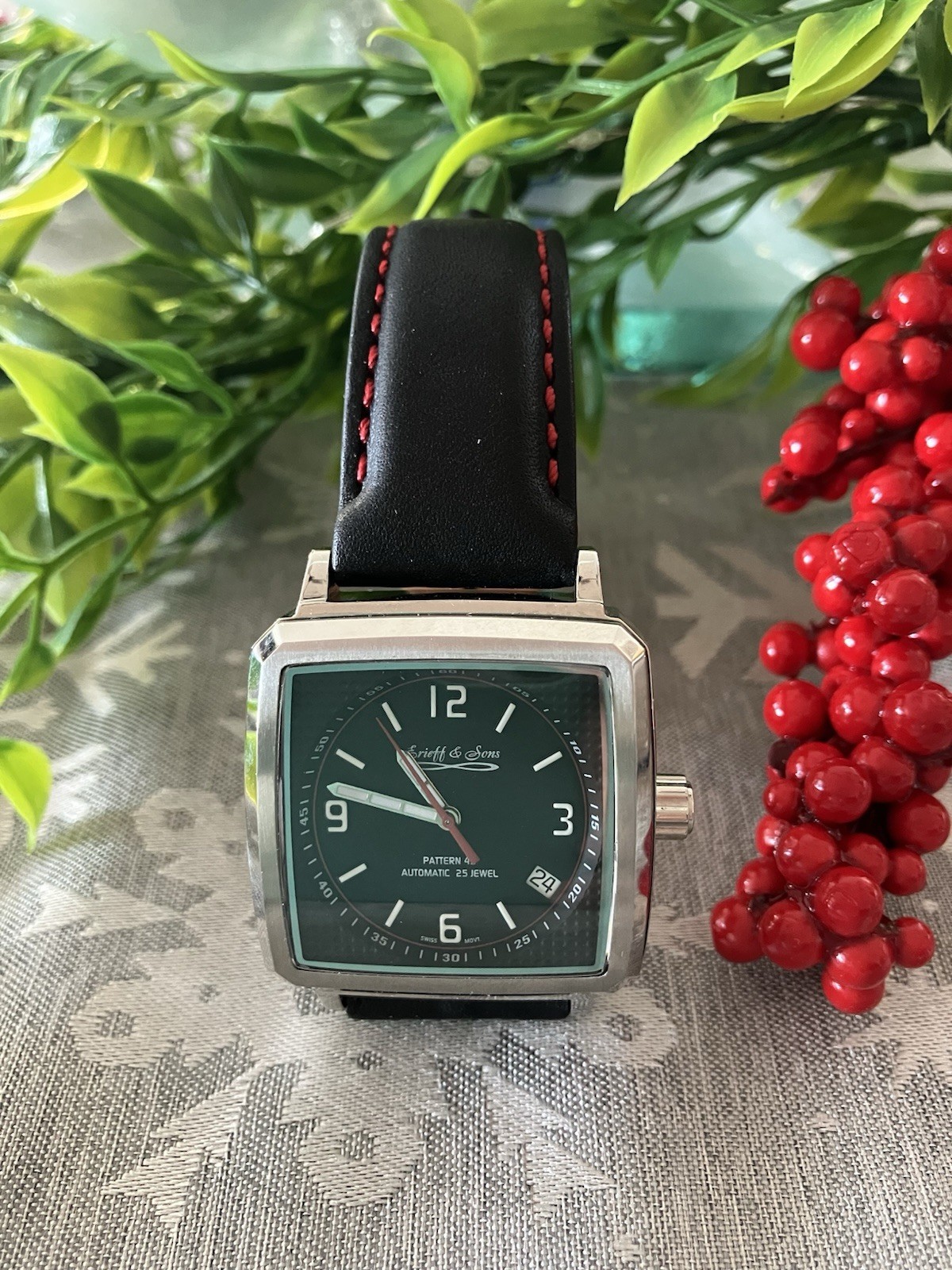 NOS ETA 2824-2 25 Jewel Automatic Swiss Movement Mens Watch Custom Erieff&Sons