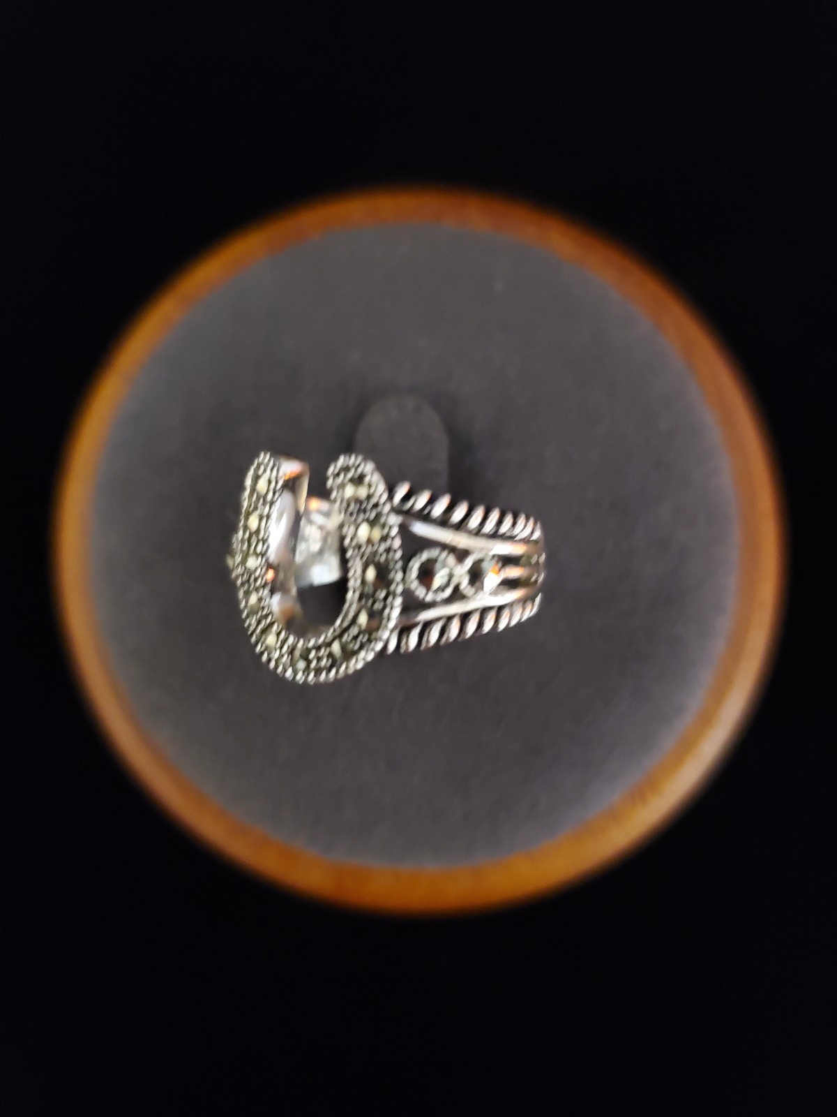 New RSC Covenant Silver Plated Hematite Horse Shoe Ring Size 6 Women’s Gift