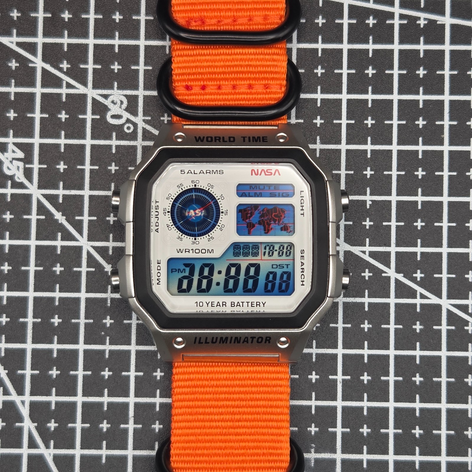 New Casio Royale AE1200 Mod – NASA Royale (Gradient Hydromod)