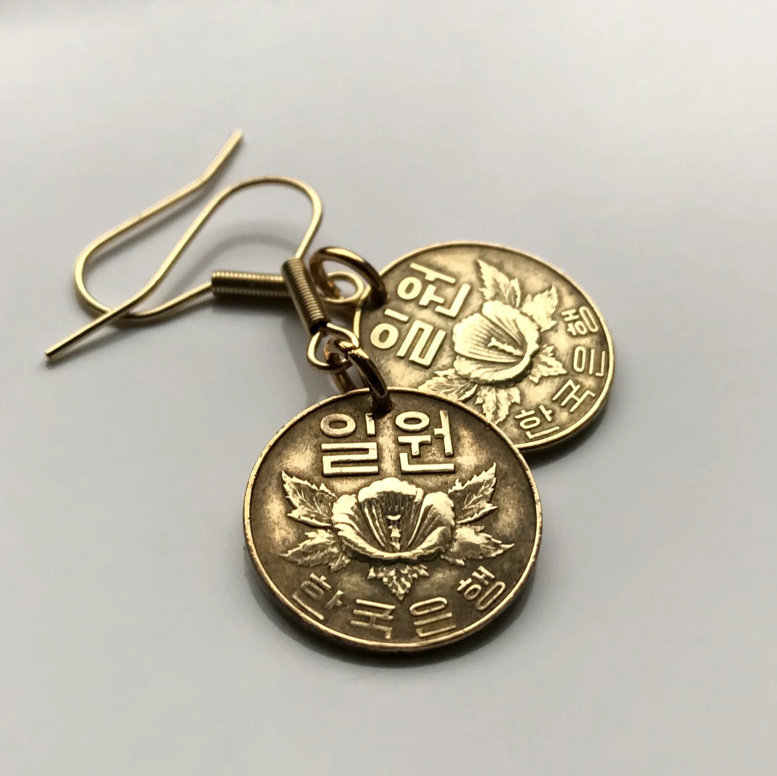1967 South Korea 1 Won coin earrings Rose of Sharon Mugunghwa Seoul Busan 000041