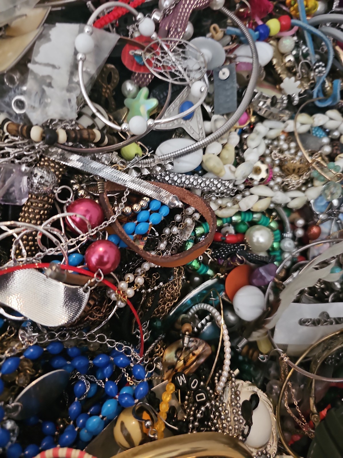 3+ lbs Vintage to Now Mixed Junk Jewelry Costume Craft Repair Repurpose