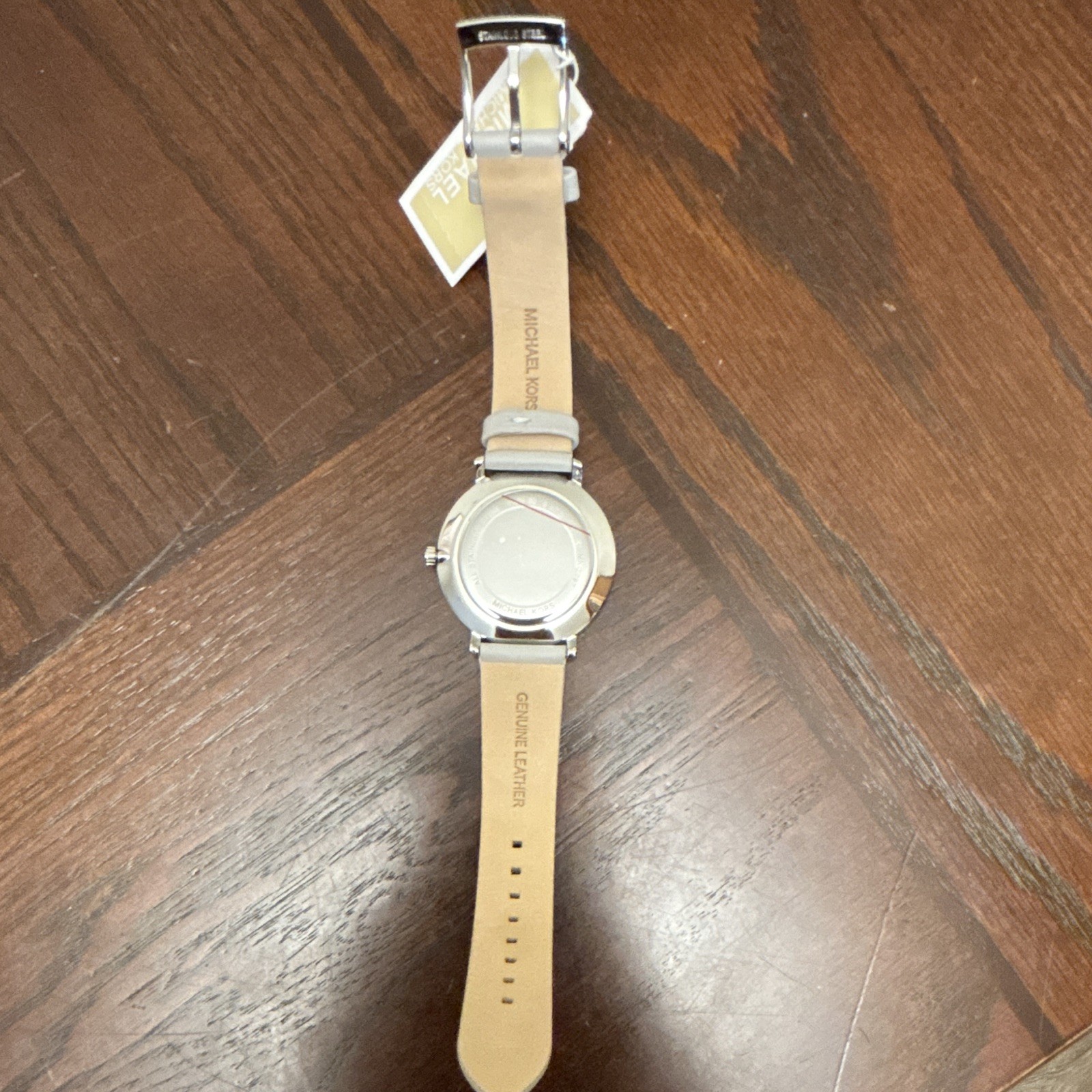 Michael Kors Women’s Analog Watch White Dial Gray Leather.