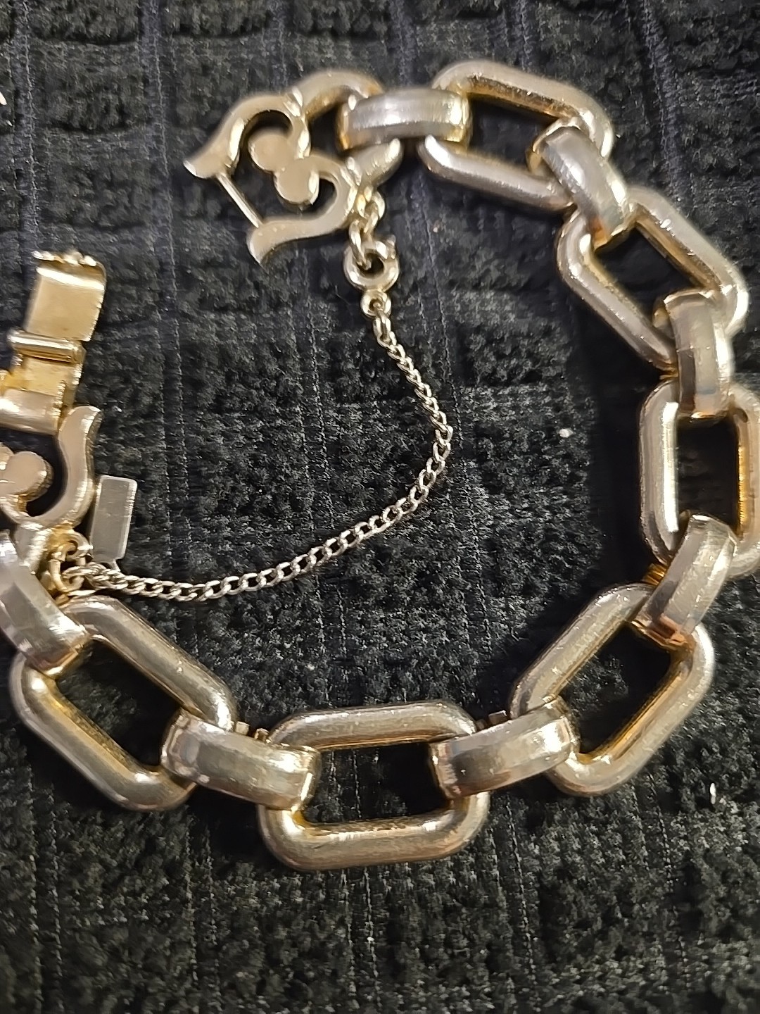 Vintage Monet Silver Tone Link Bracelet Fold Over Clasp Safety Chain 7.5″ Chunky