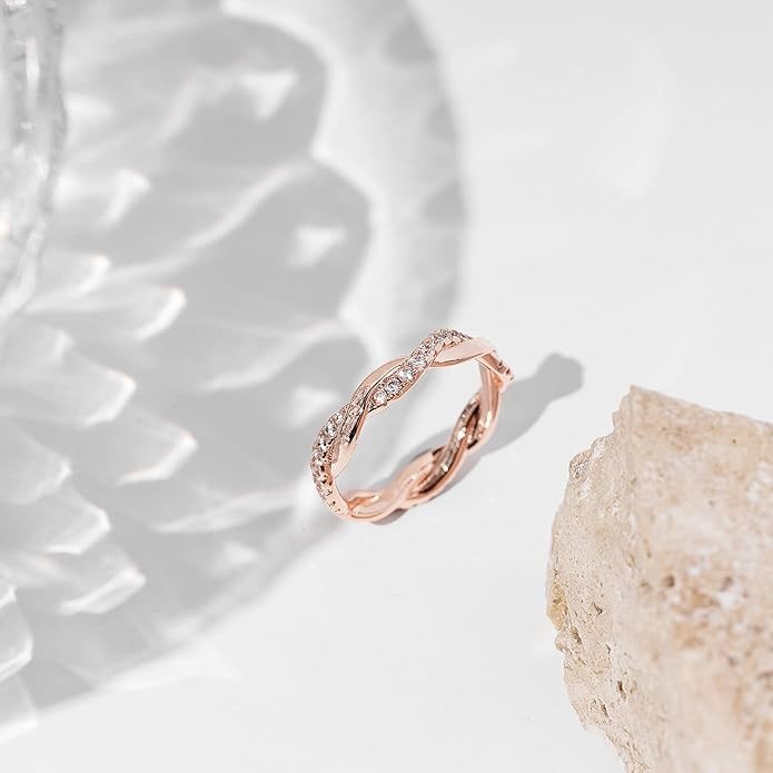 Women Classic Jewelry Ring Exquisite Twisted Ring Engagement Round Eternity Band
