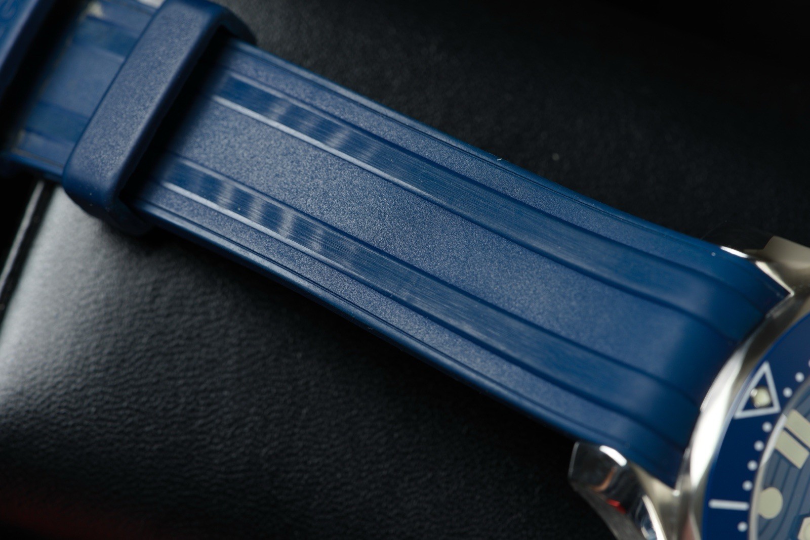 Omega Seamaster Professional 300M 42mm 210.32.42.20.03.001 | 2025 Box & Papers
