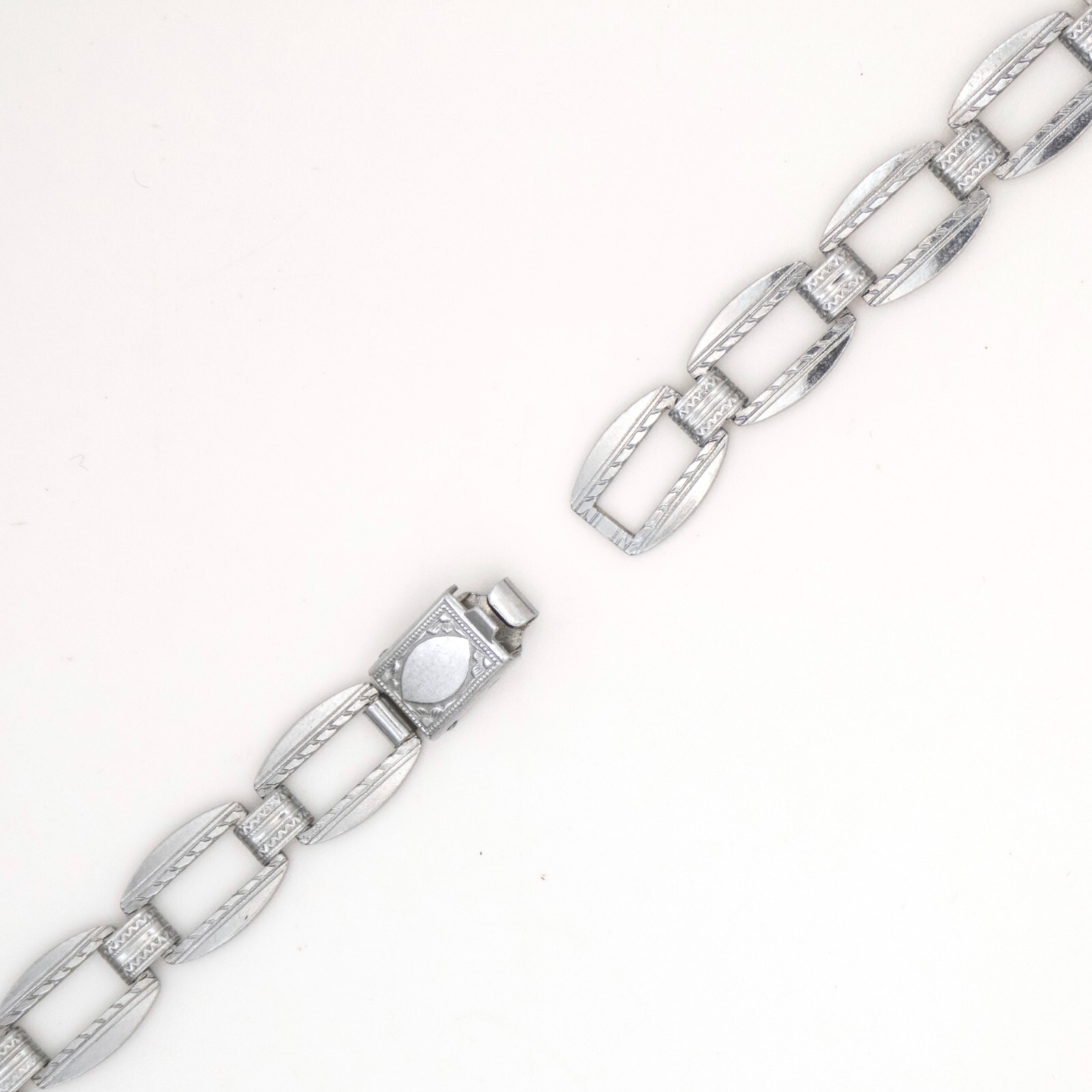 Vintage Klip 10.9 mm silvertone open-link wristwatch bracelet with jewelry clasp