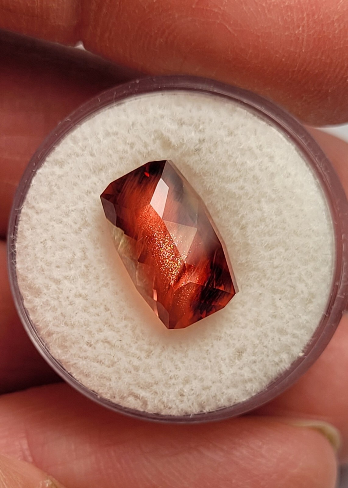 Oregon sunstone: custom cut cushion shape gemstone 7.1 cts