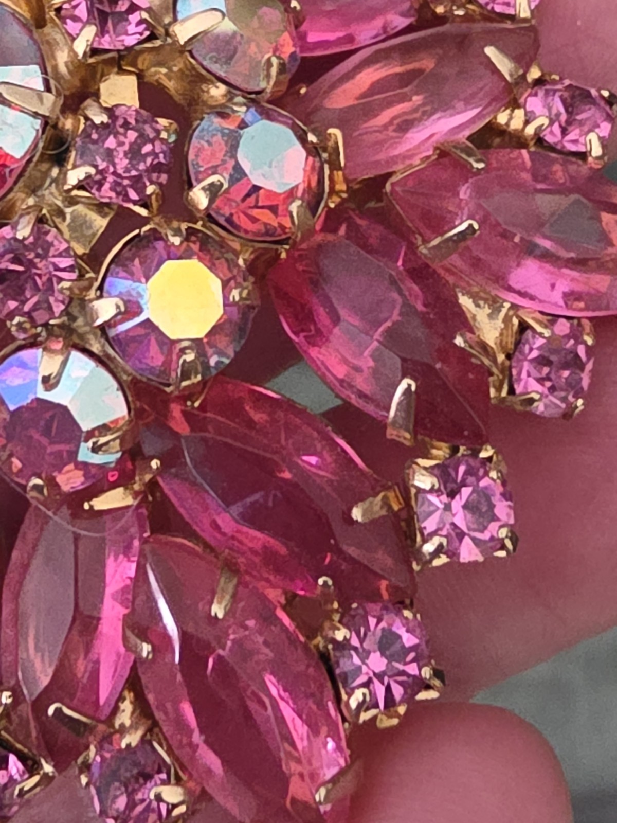 Vintage Pink 50s/60s 3-D Star Brooch