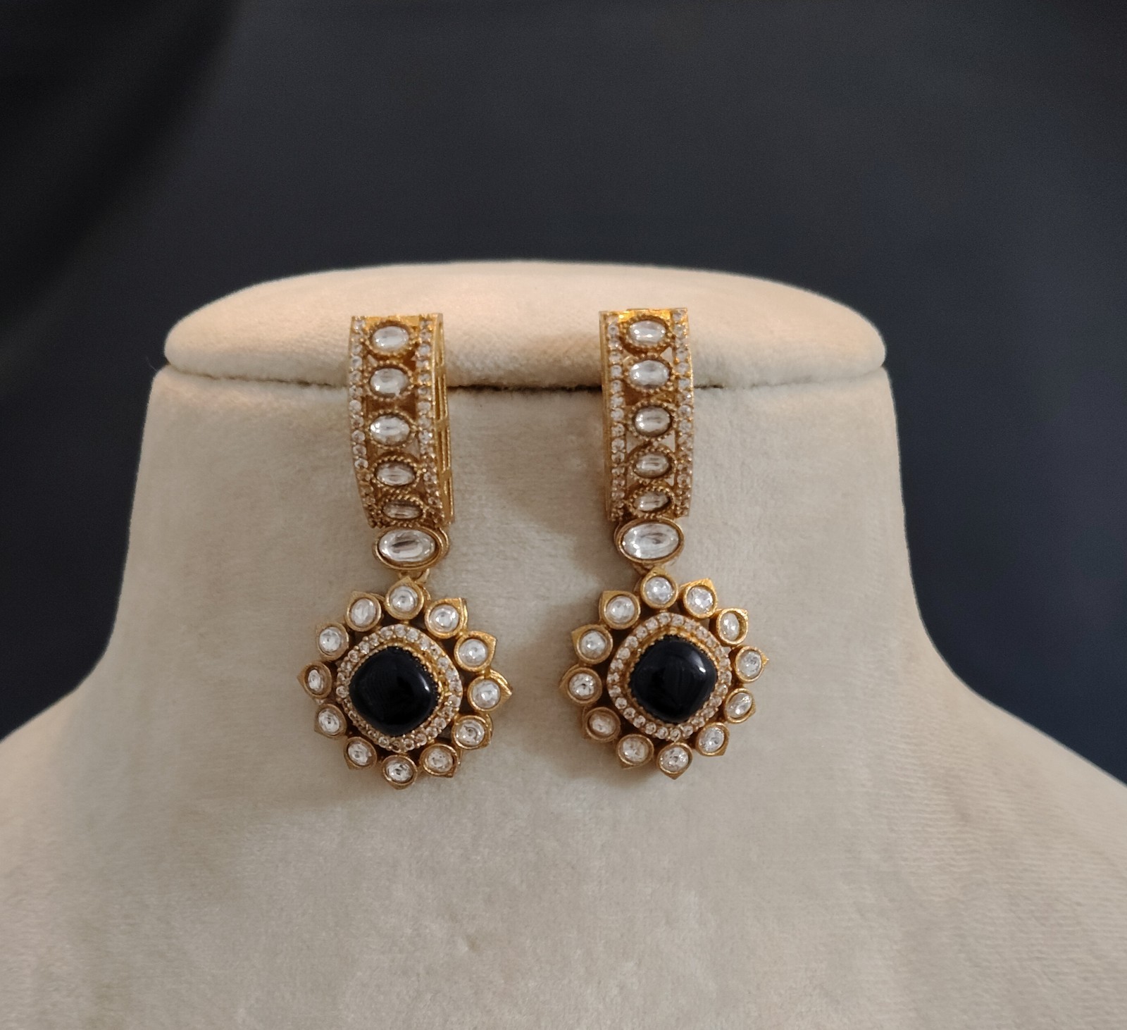 Maryam Dark Blue Kundan Choker Set Reception Jewelry Roz Jewellers.
