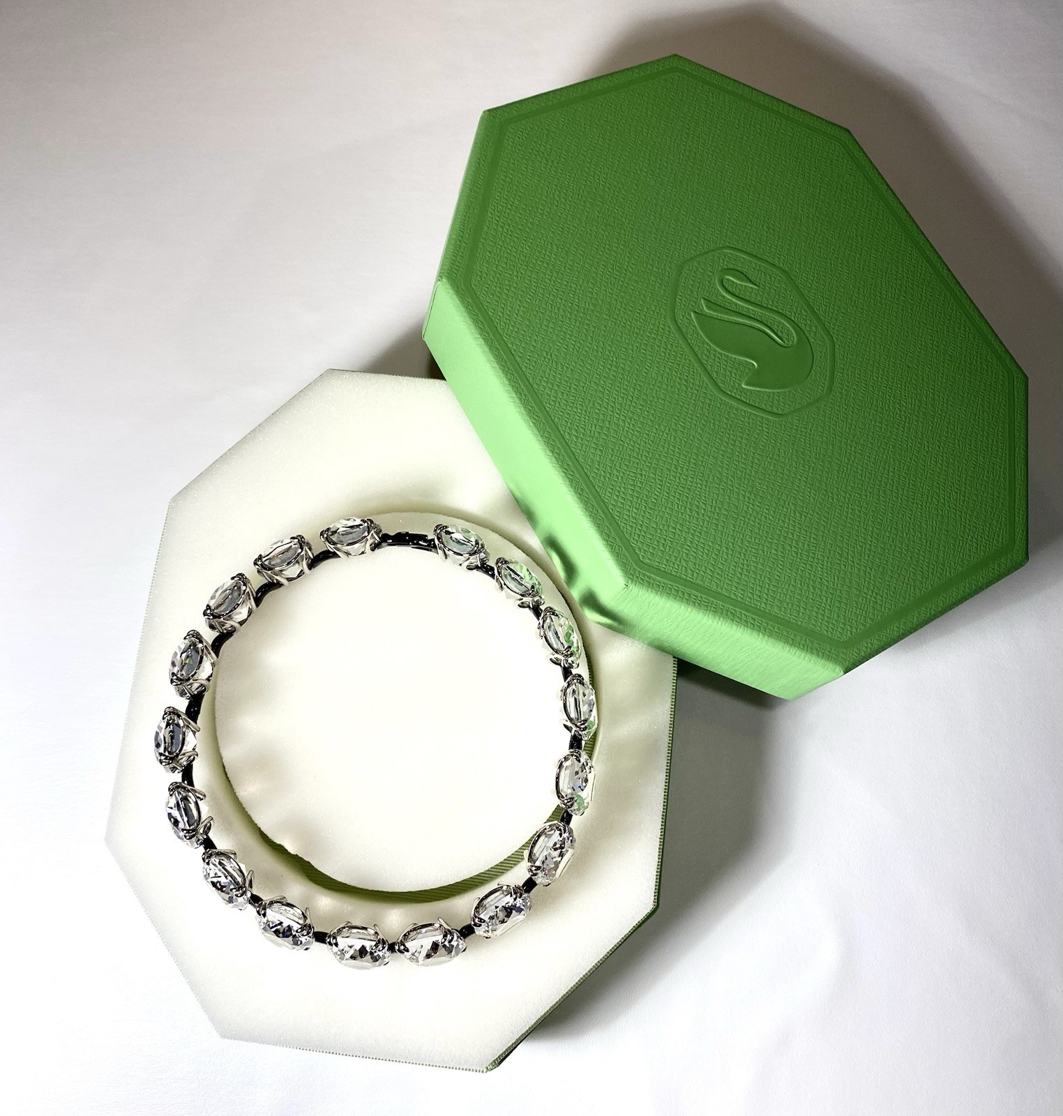 Swarovski Amazing necklace! Brand New!
