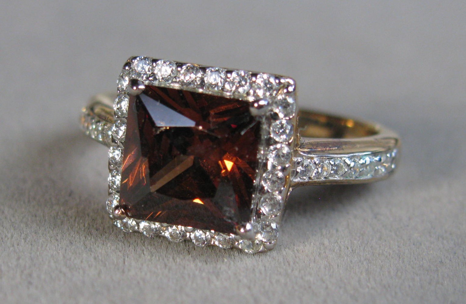 Pre-owned Sterling Silver 18KT Gold Plate Mocha CZ Ring 3.1g Size 10 BGE #B183