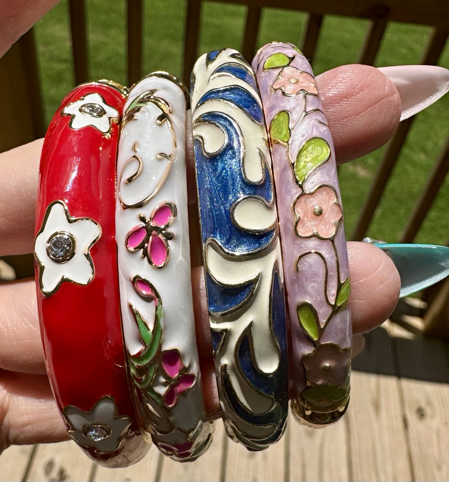 Lot of 4 Multicolor Enamel cloisonné Floral Bangle Bracelets, No Stone