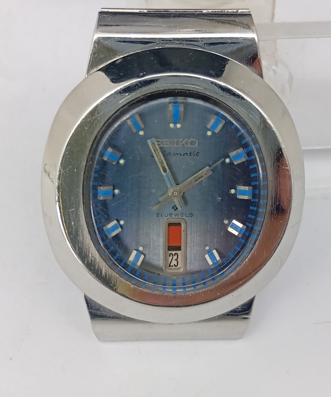 1974 Seiko 6119-5450 Diashock Gradient Blue Dial 21 Jewels Automatic