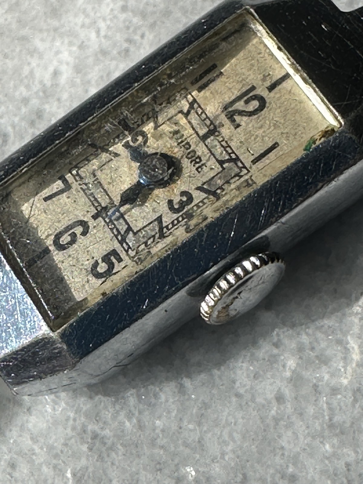 Aurore mécanique milieu du XXe siècle Platine Montre femme 24 mm