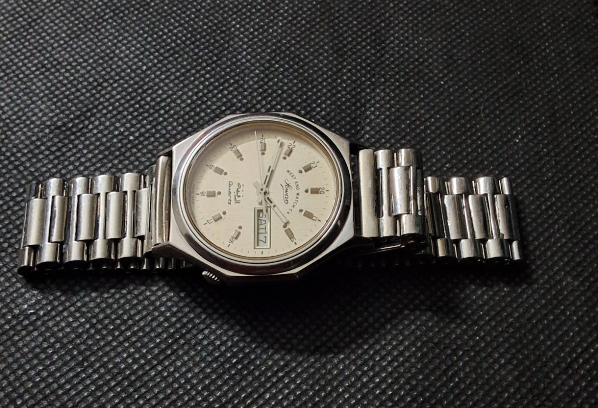 Vintage West End Quartz Day Date Swiss made Wrist Watch