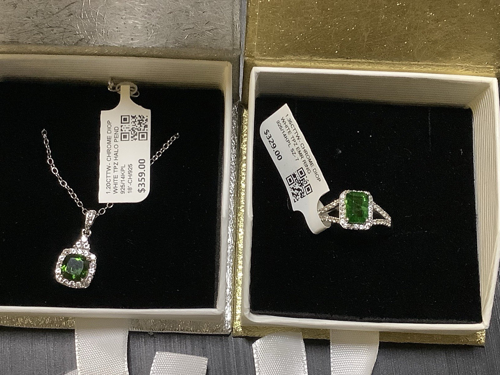 NATURAL CHROME DIOPSIDE & TOPAZ HALO EMERALD RING &MATCHING NECKLACE & PENDANT