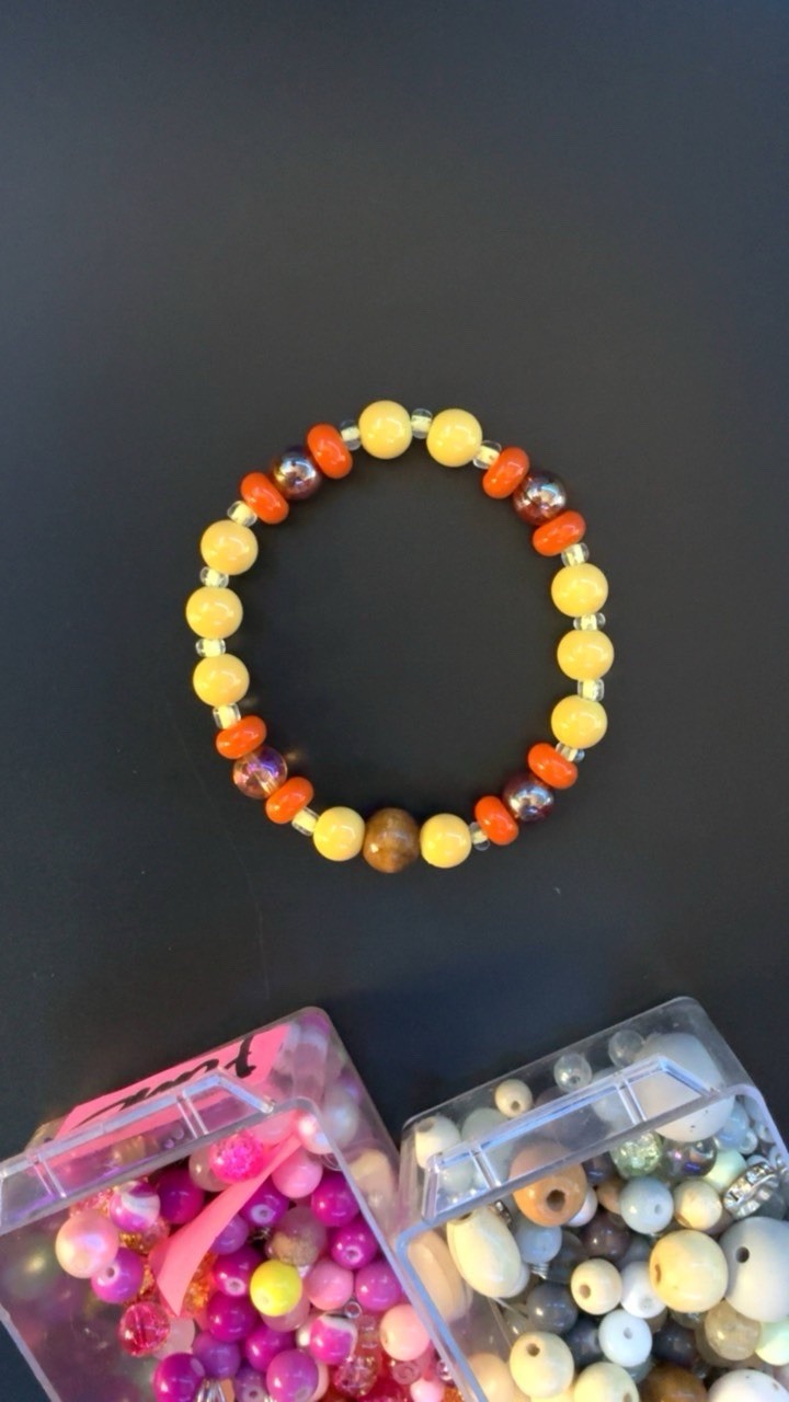 Handmade Yellow/Orange/Brown Glass & Plastic Beaded Bracelet #093