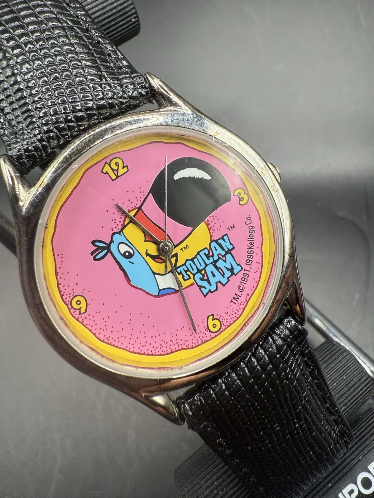 Vintage Kellogg’s Toucan Sam Fruit Loops Cereal Men’s Watch New Old Stock 33mm