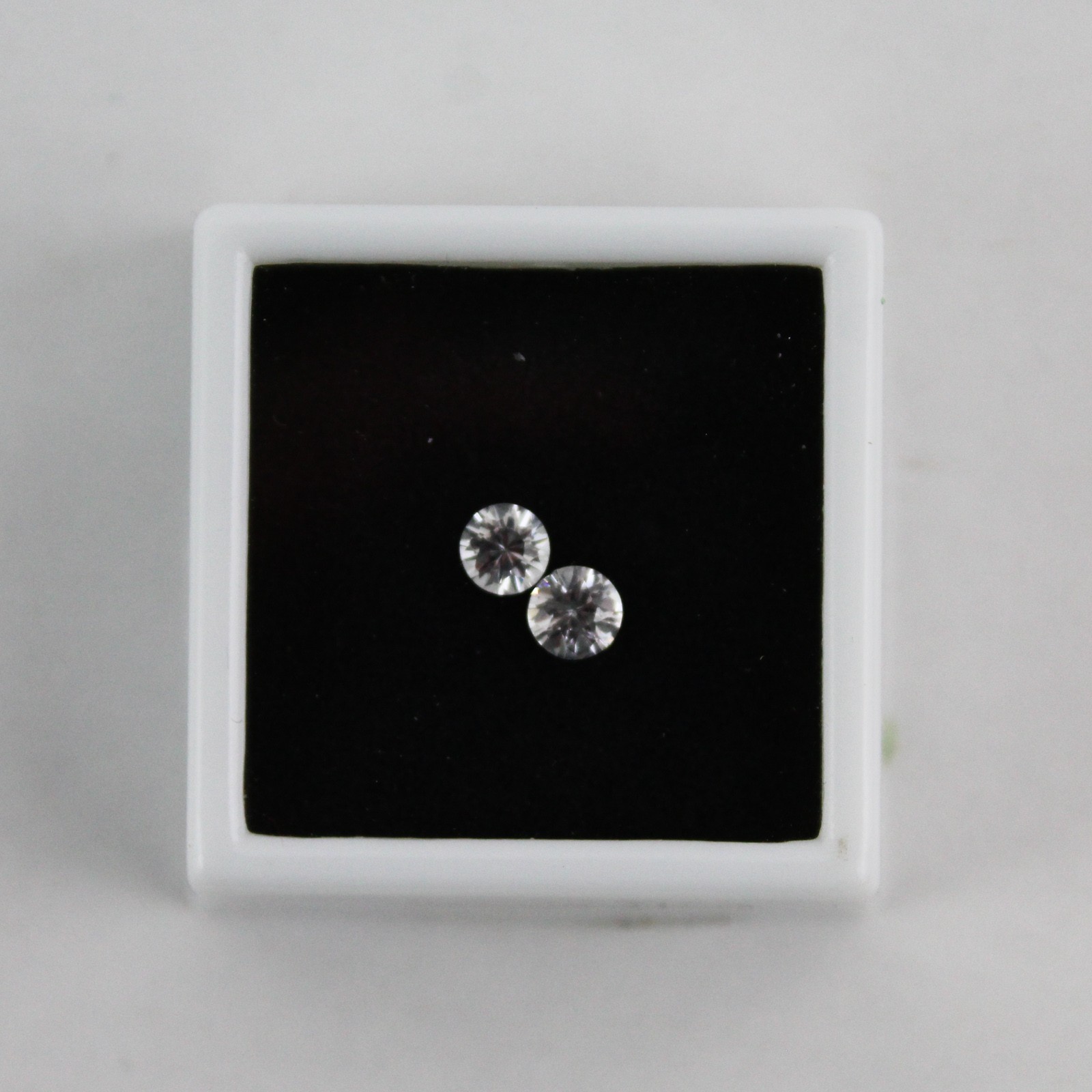 Set of 2 White 0.85CTW 5mm lab Created YAG Yttrium Aluminum Garnets