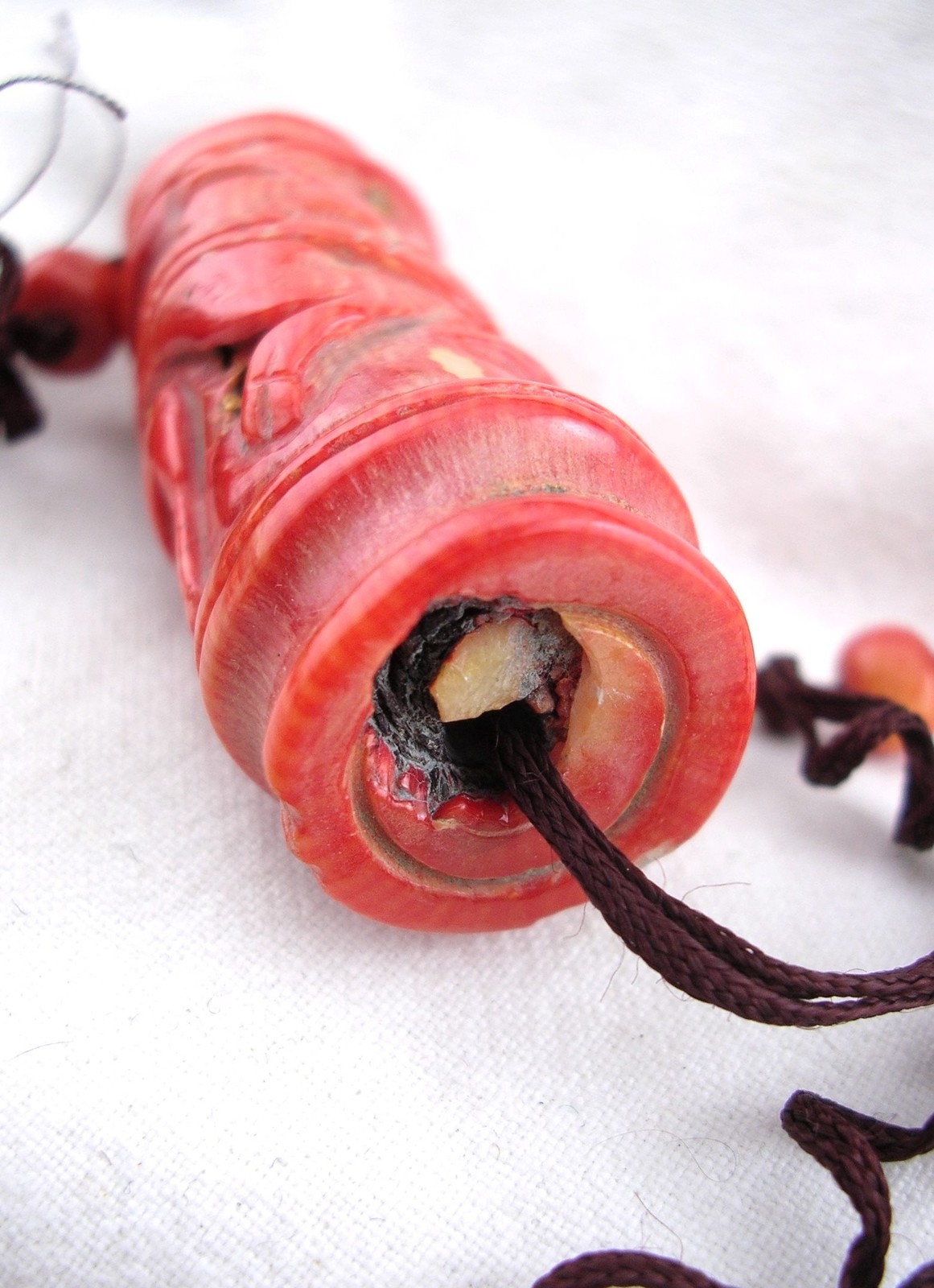 CHINA VINTAGE BAMBOO CARVED SALAMANDER CORAL PENDANT 55mm