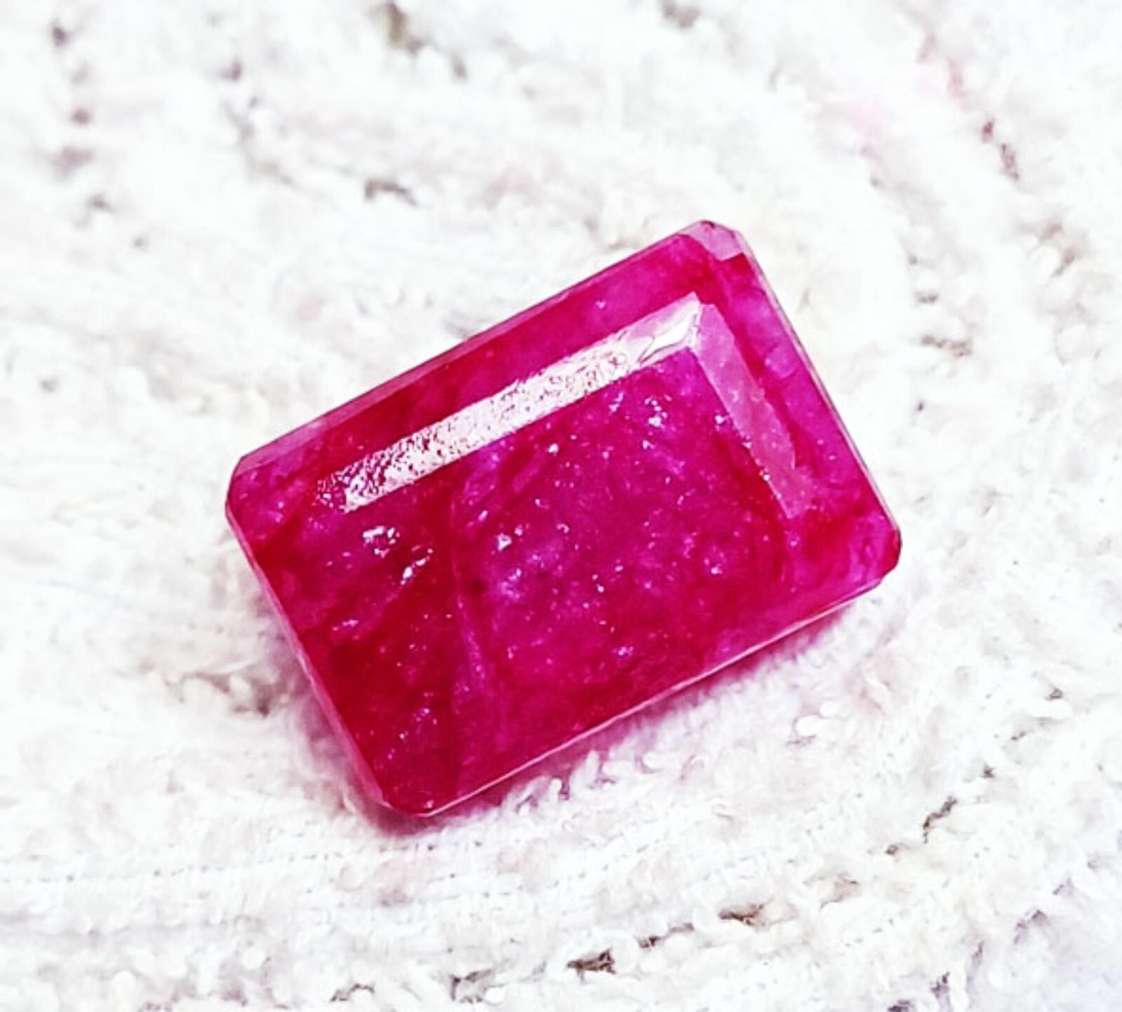 Natural Red Beryl Emerald 25.20+ Ct Certified Loose Gemstone With Free Gift