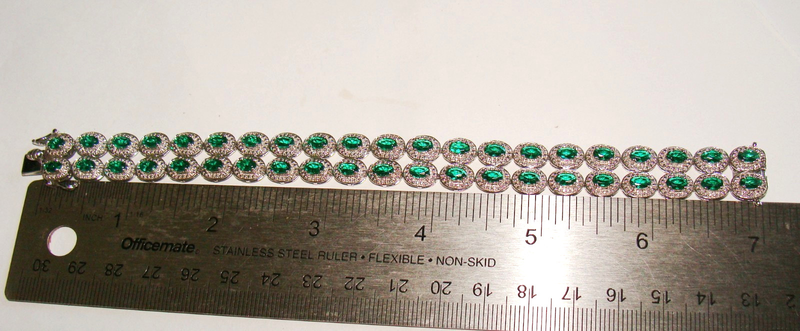 Designer 22.4g Sterling Silver Lab Created Emeralds & 4 Clear Stones Bracelet 7″